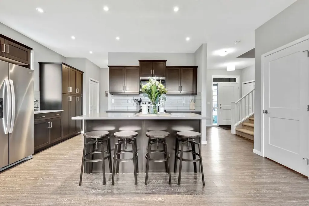 1714 Montgomery Gate SE High River AB T1V0H6