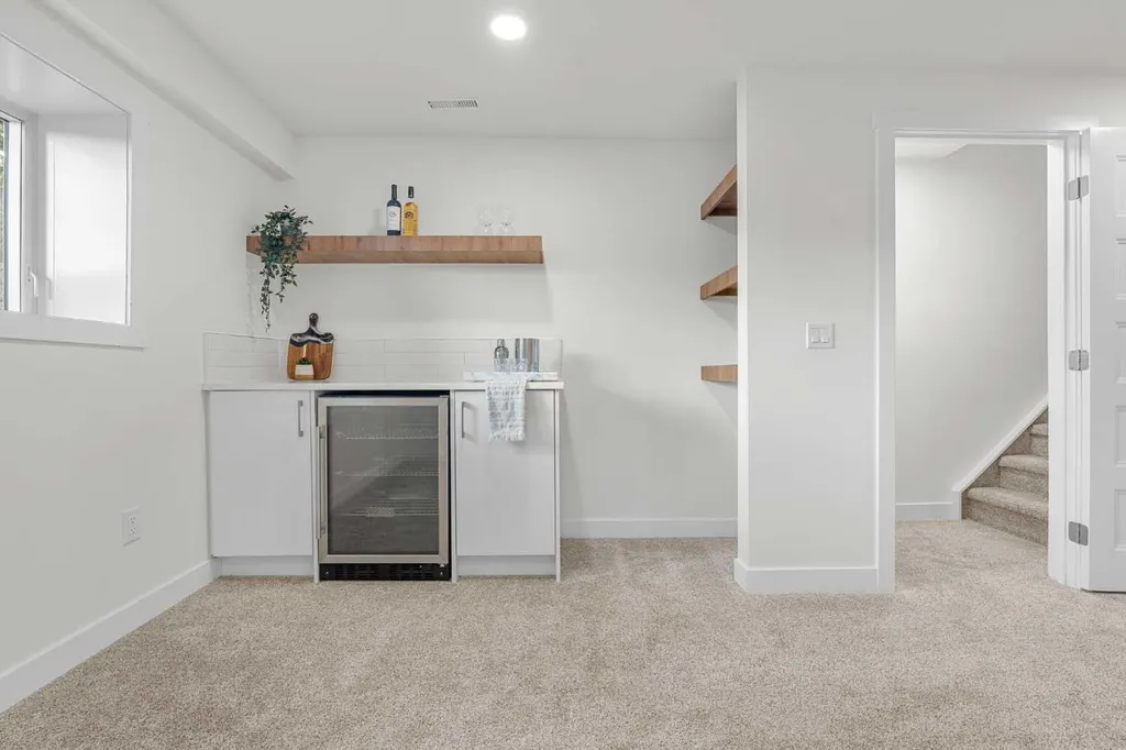 3116 51 Street SW Calgary AB T3E 6R4