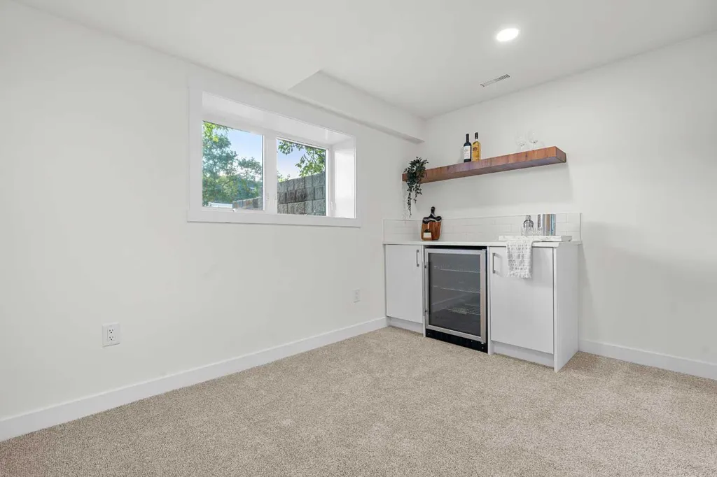 3116 51 Street SW Calgary AB T3E 6R4