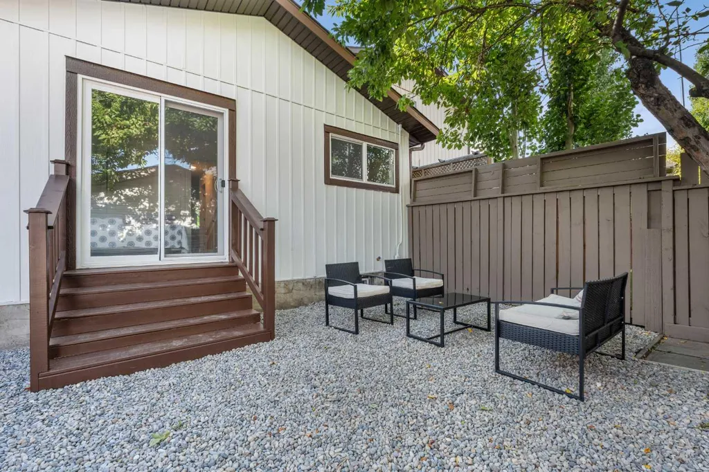3116 51 Street SW Calgary AB T3E 6R4