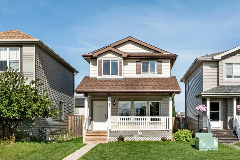 40 Cimarron Grove Drive Okotoks AB T1S 2H1