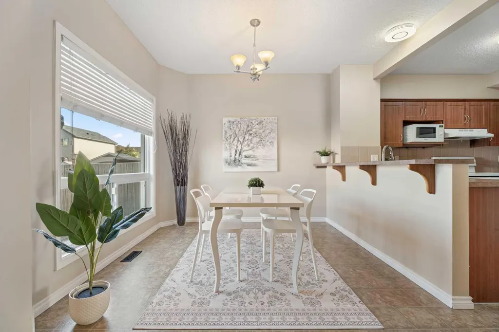 40 Cimarron Grove Drive Okotoks AB T1S 2H1