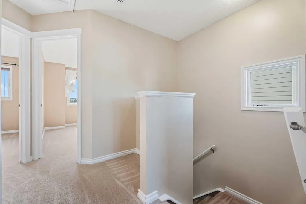 40 Cimarron Grove Drive Okotoks AB T1S 2H1