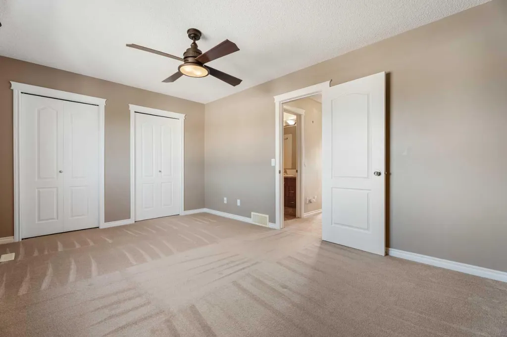 40 Cimarron Grove Drive Okotoks AB T1S 2H1