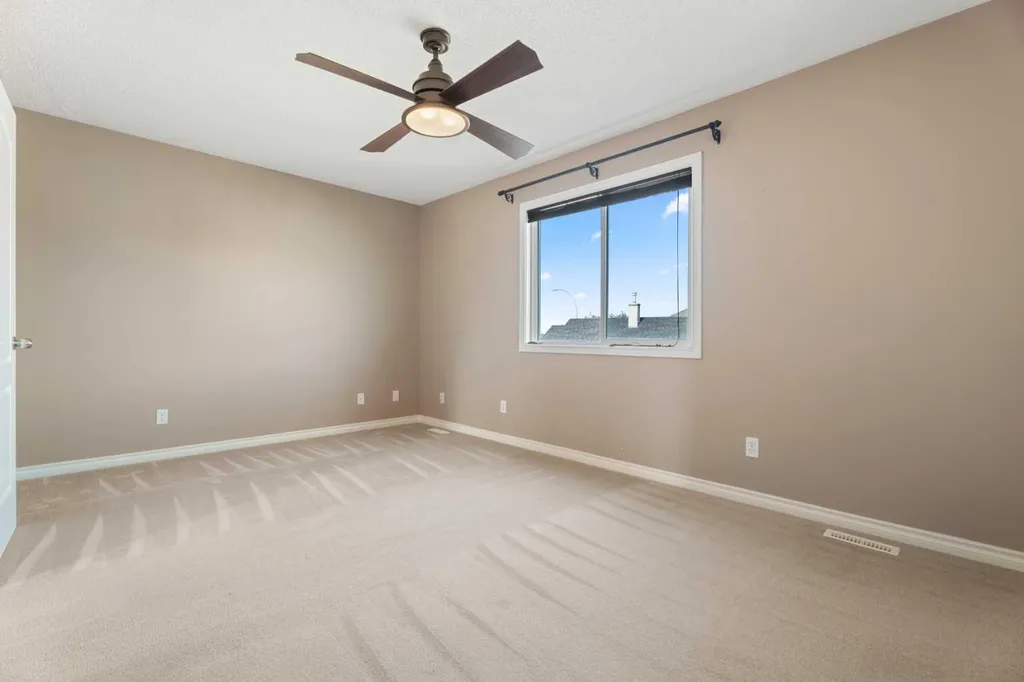 40 Cimarron Grove Drive Okotoks AB T1S 2H1