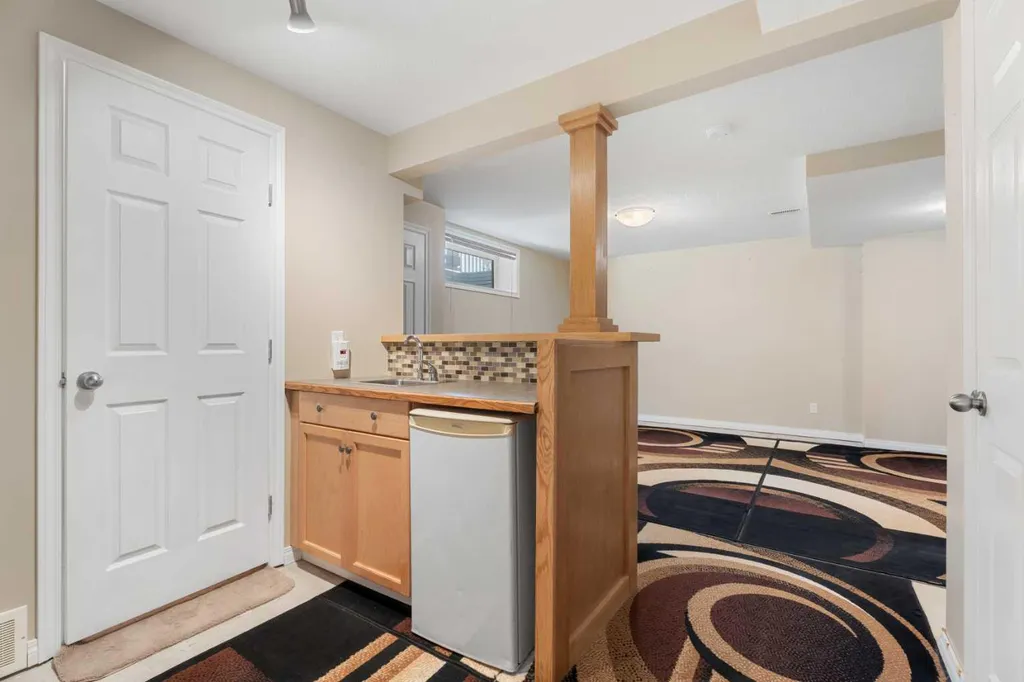40 Cimarron Grove Drive Okotoks AB T1S 2H1