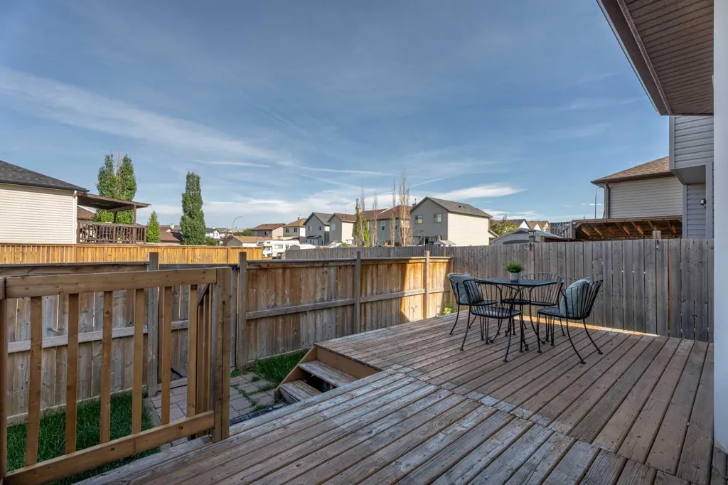 40 Cimarron Grove Drive Okotoks AB T1S 2H1