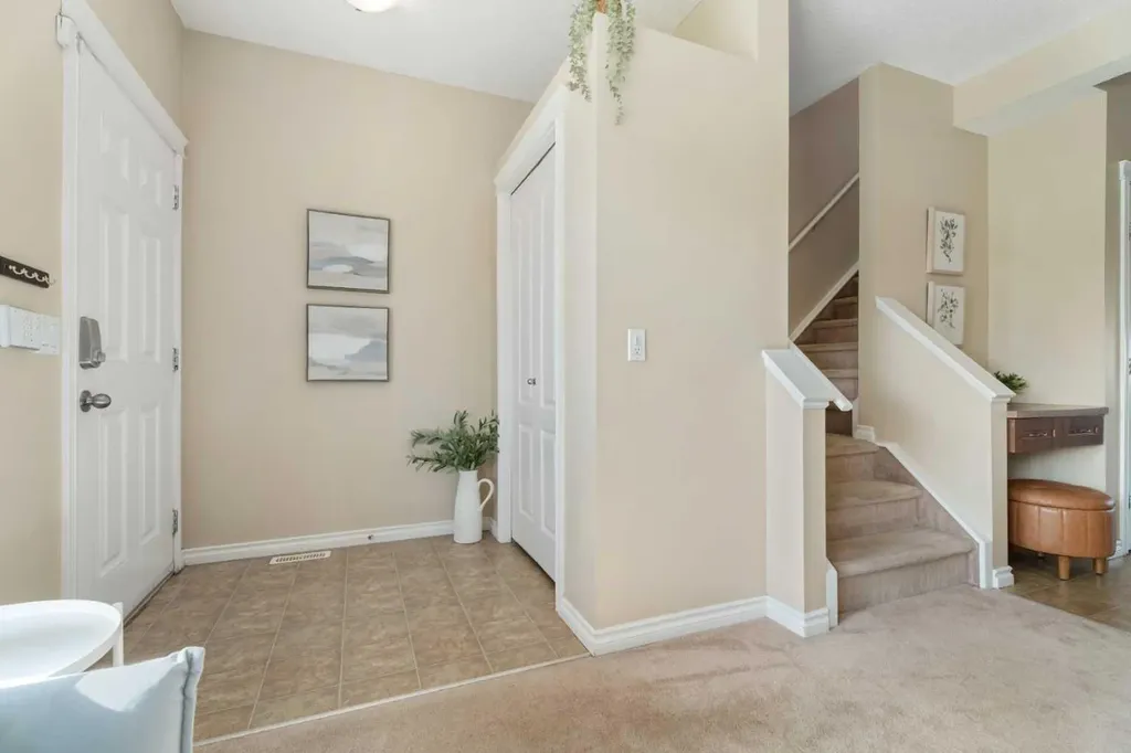 40 Cimarron Grove Drive Okotoks AB T1S 2H1