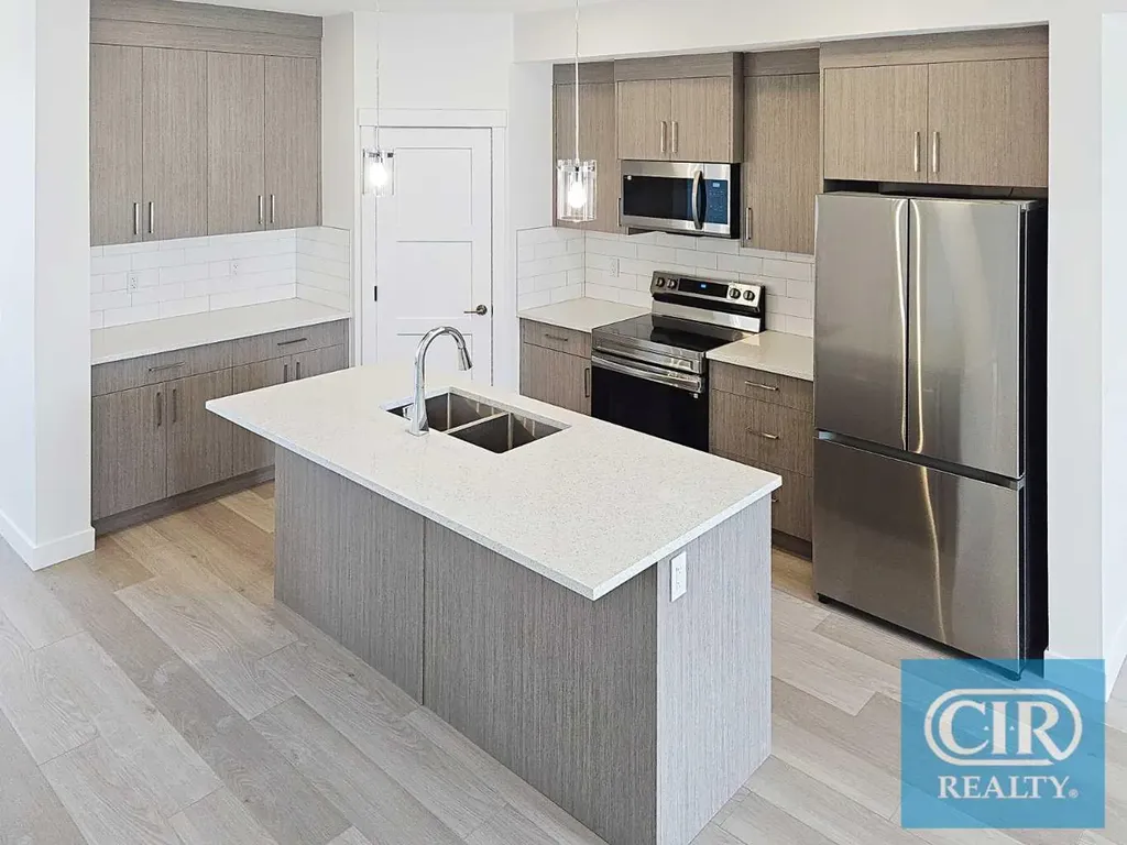 1923 Mccaskill Drive Crossfield AB T0M 0S0