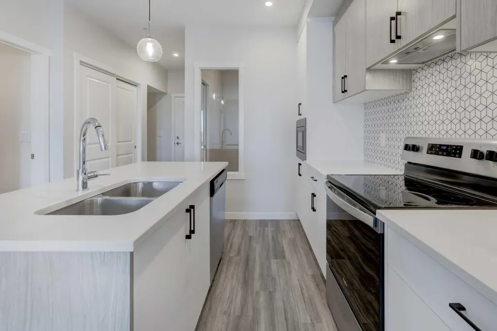 238 Sage Valley Common NW Calgary AB T3R 1X8