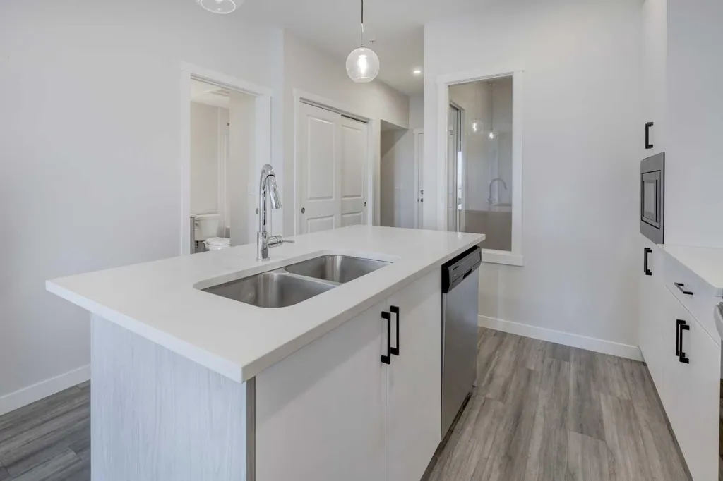 238 Sage Valley Common NW Calgary AB T3R 1X8