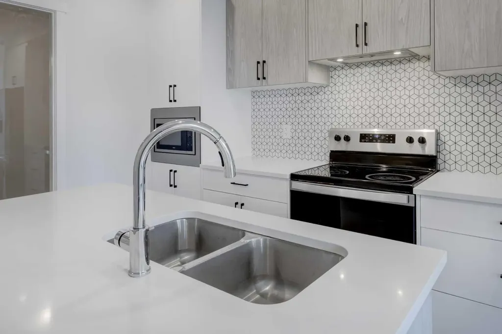 238 Sage Valley Common NW Calgary AB T3R 1X8