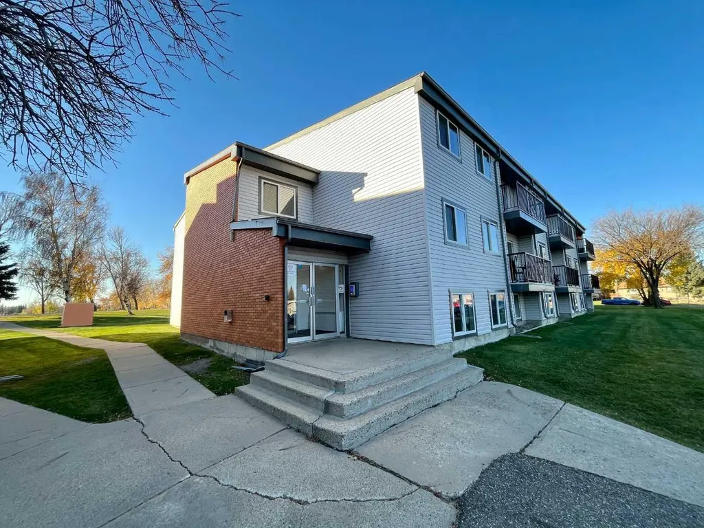 295 Columbia Boulevard W Lethbridge AB T1K 4B8