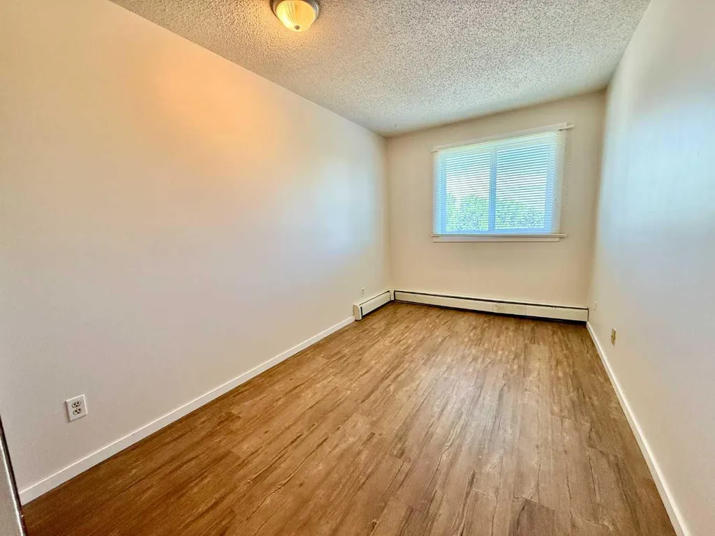 295 Columbia Boulevard W Lethbridge AB T1K 4B8