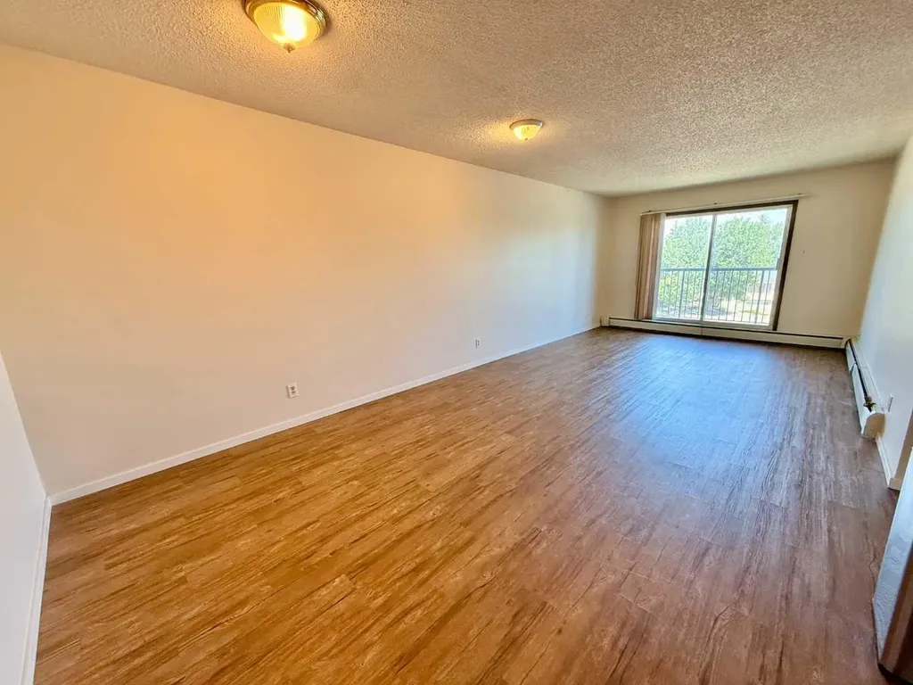 295 Columbia Boulevard W Lethbridge AB T1K 4B8