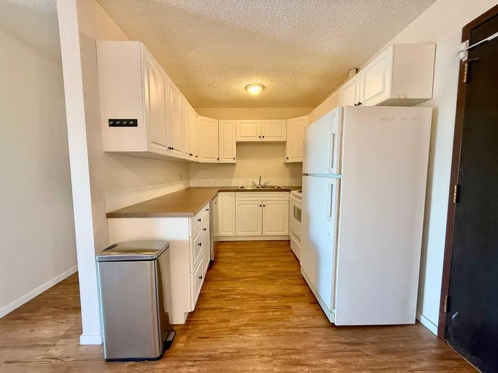 295 Columbia Boulevard W Lethbridge AB T1K 4B8