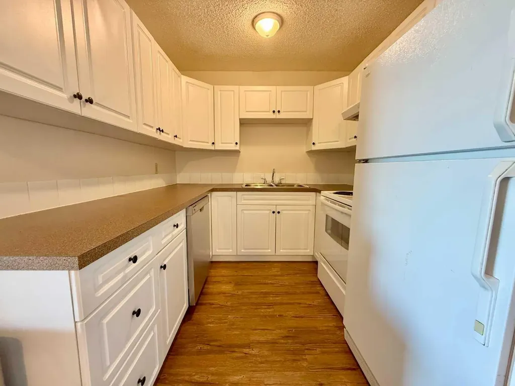 295 Columbia Boulevard W Lethbridge AB T1K 4B8