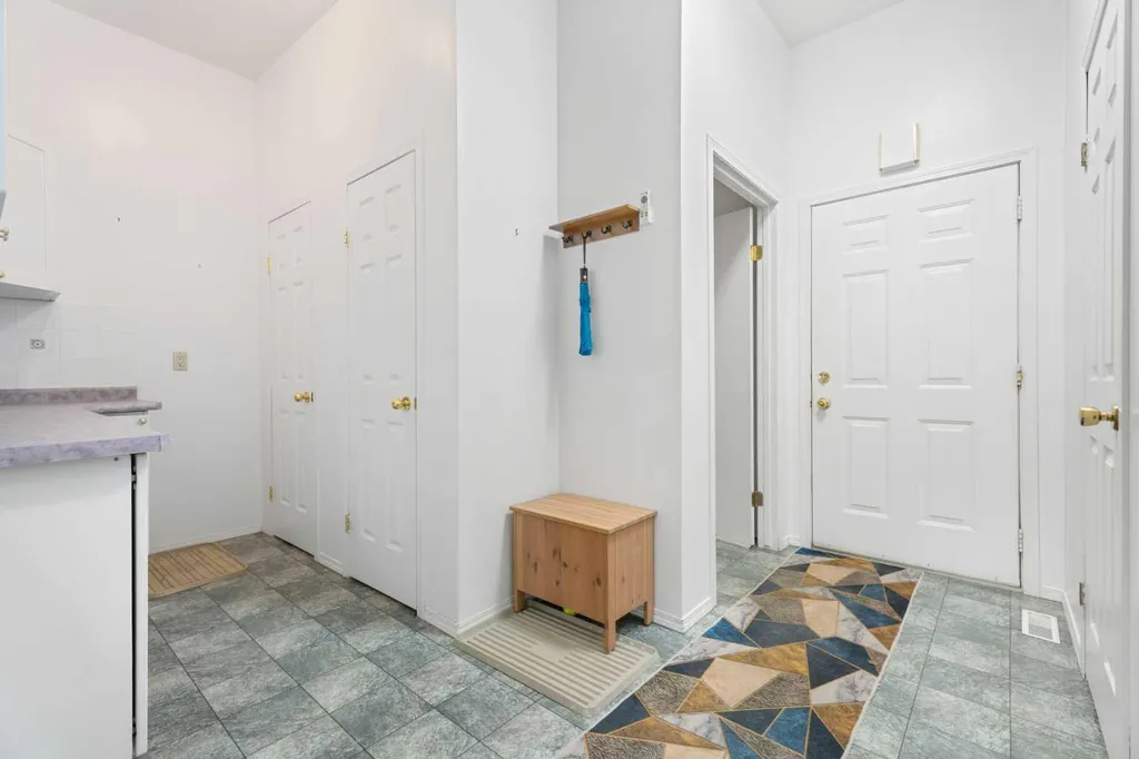 16006 274 Avenue E Rural Foothills County AB T1S 4M9