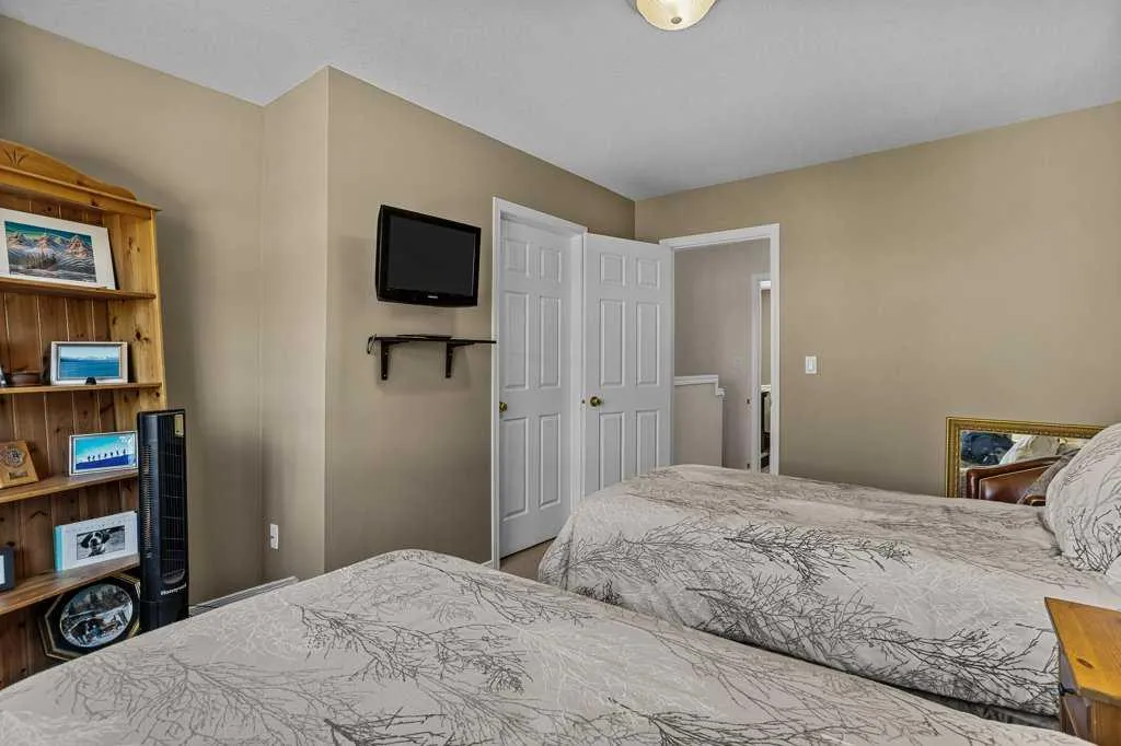 901 Benchlands Trail Canmore AB T1W 2Z8