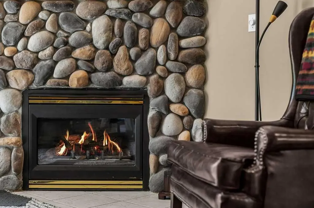 901 Benchlands Trail Canmore AB T1W 2Z8