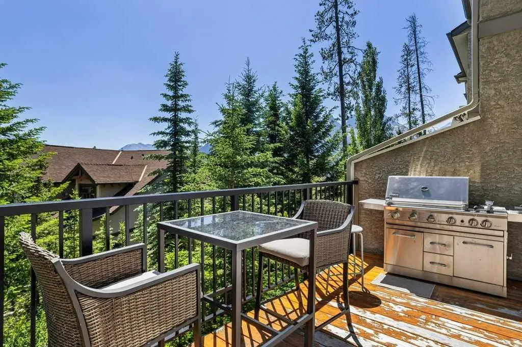901 Benchlands Trail Canmore AB T1W 2Z8