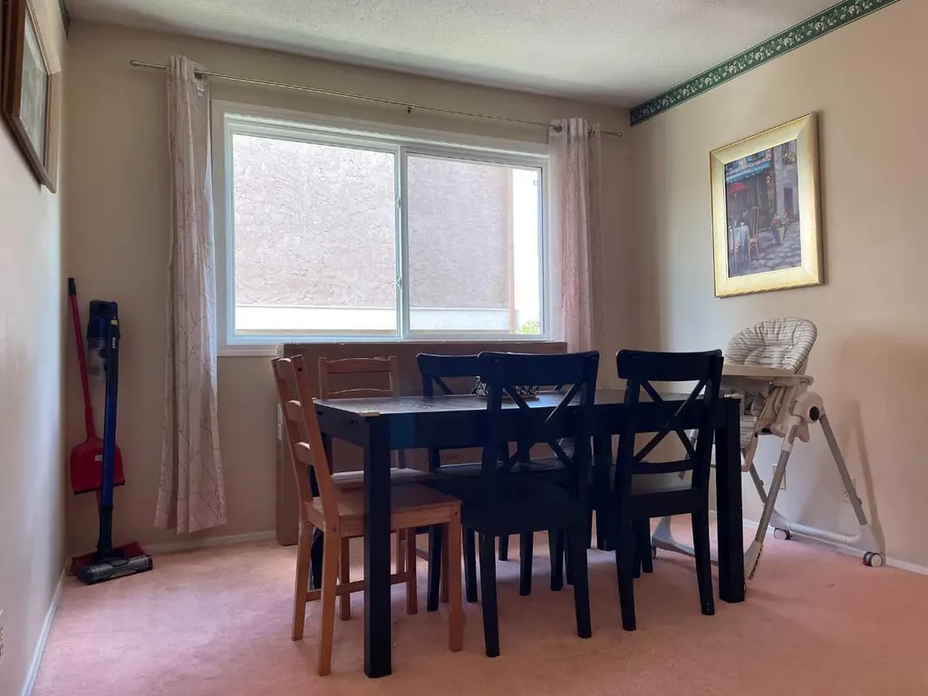 153 Bergen Crescent NW Calgary AB T3K 1J2