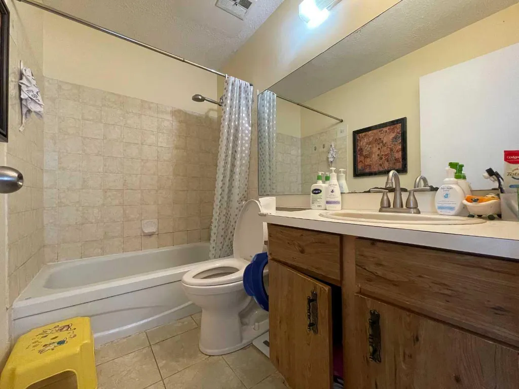 153 Bergen Crescent NW Calgary AB T3K 1J2