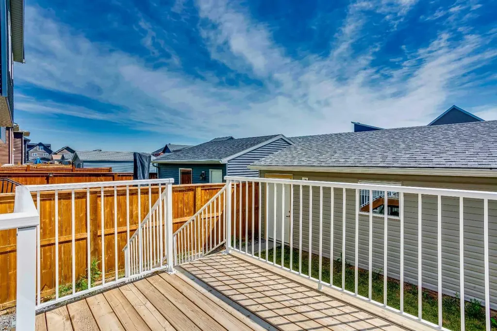 112 Lucas Street NW Calgary AB T3P 1R6