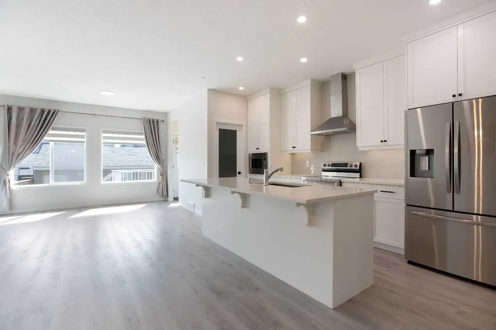 112 Lucas Street NW Calgary AB T3P 1R6