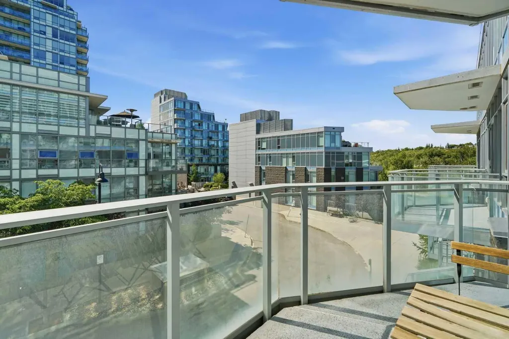 138 Waterfront Court SW Calgary AB T2P 1L1