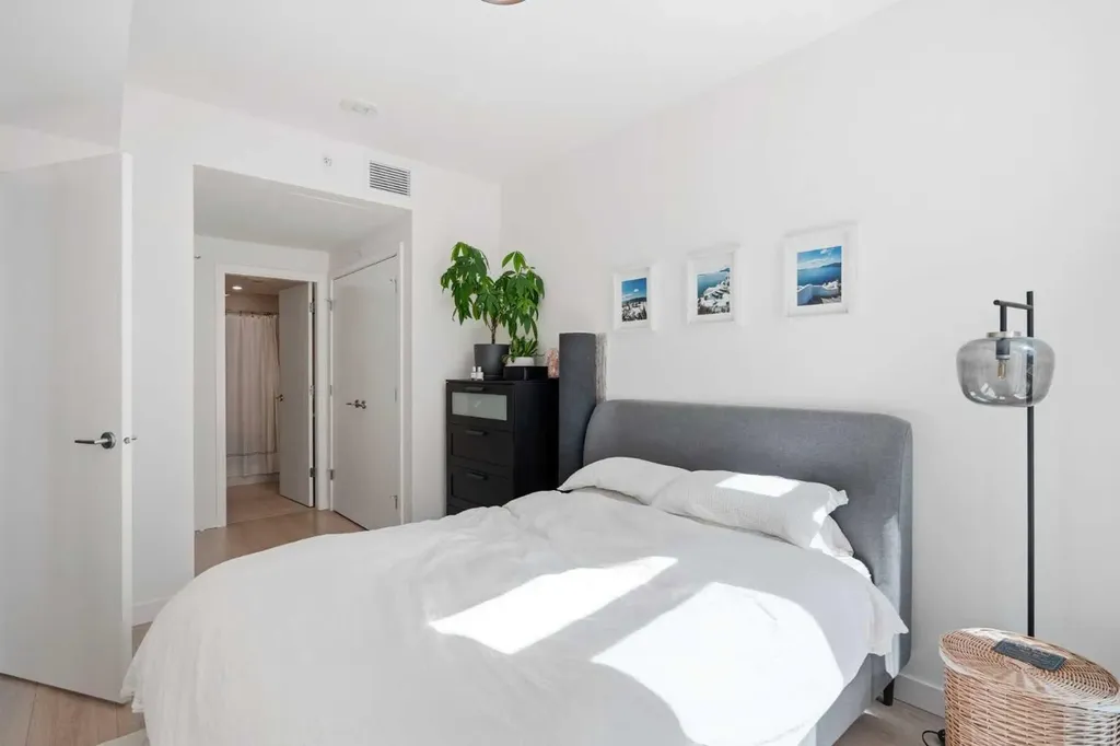 138 Waterfront Court SW Calgary AB T2P 1L1
