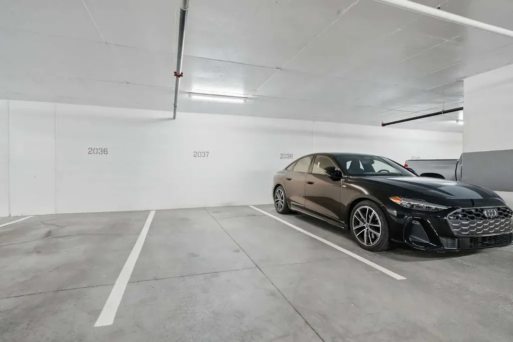 138 Waterfront Court SW Calgary AB T2P 1L1