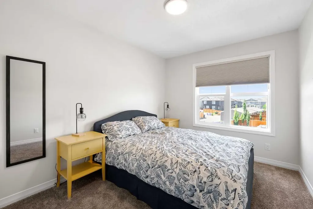 31 Magnolia Grove SE Calgary AB T3M 3T2