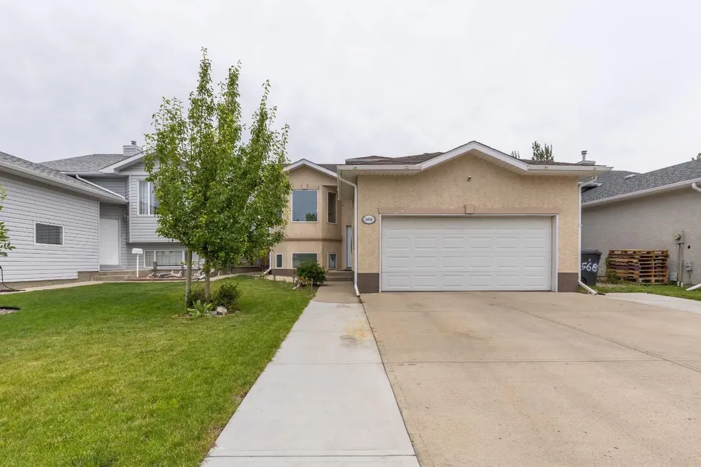 568 Heritage Boulevard W Lethbridge AB T1K7S4