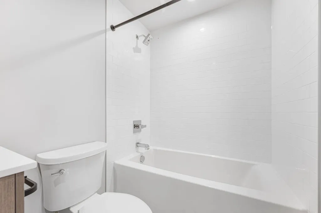 110 18a Street NW Calgary AB T2N 5G5