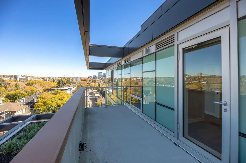 110 18a Street NW Calgary AB T2N 5G5