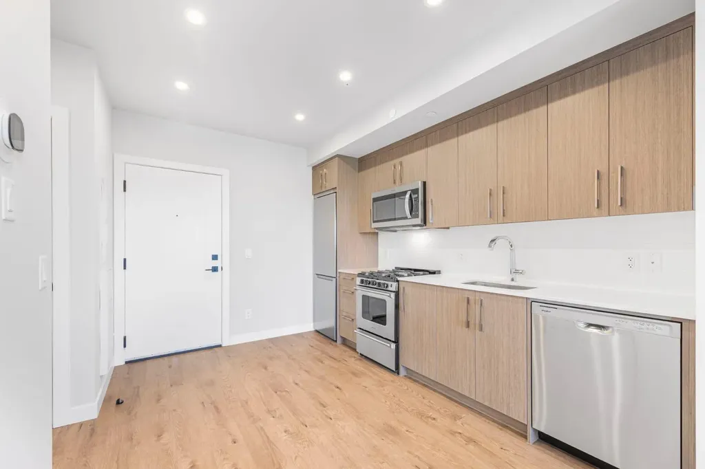 110 18a Street NW Calgary AB T2N 5G5