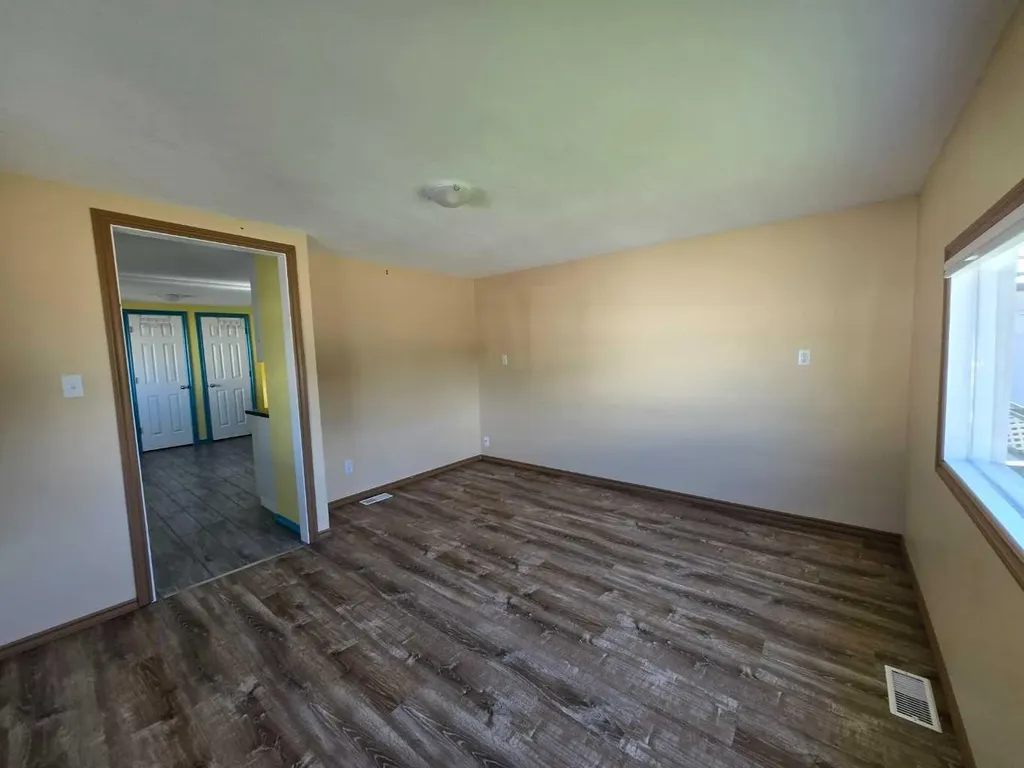 133 Jarvis Street Hinton AB T7V 1R6