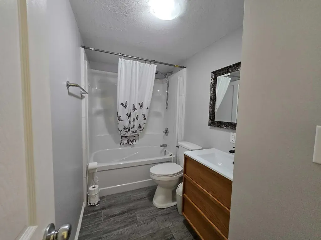 133 Jarvis Street Hinton AB T7V 1R6