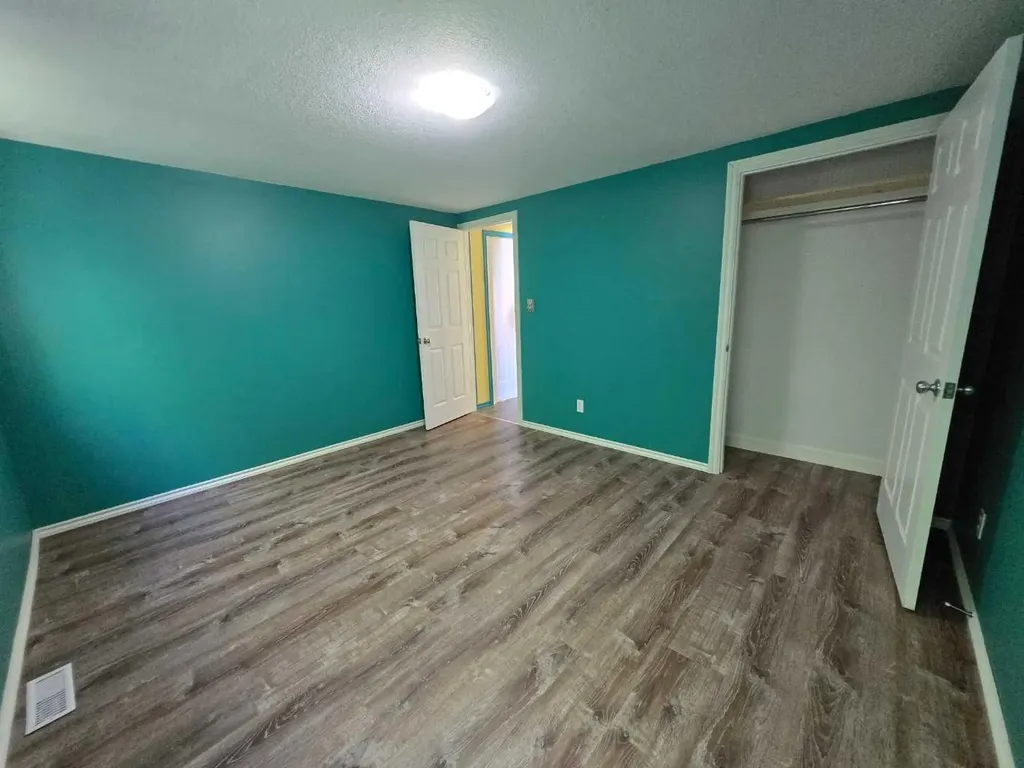 133 Jarvis Street Hinton AB T7V 1R6