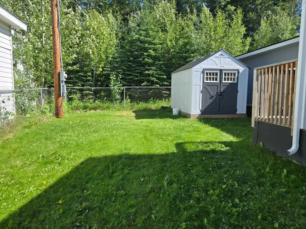 133 Jarvis Street Hinton AB T7V 1R6