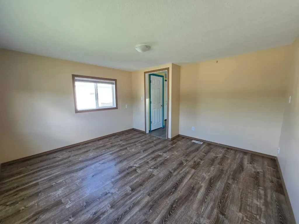 133 Jarvis Street Hinton AB T7V 1R6