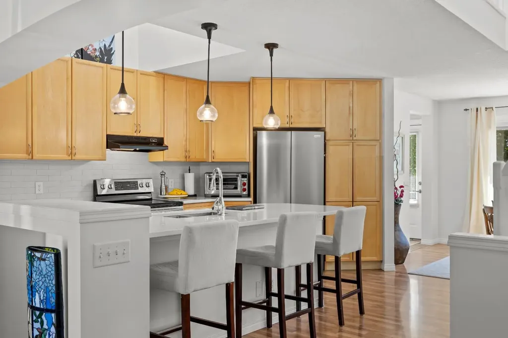 393 Tuscany Drive NW Calgary AB T3L 3C9