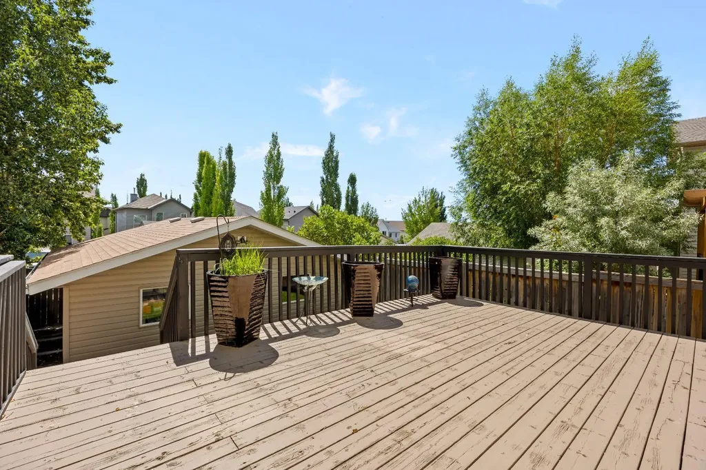 393 Tuscany Drive NW Calgary AB T3L 3C9