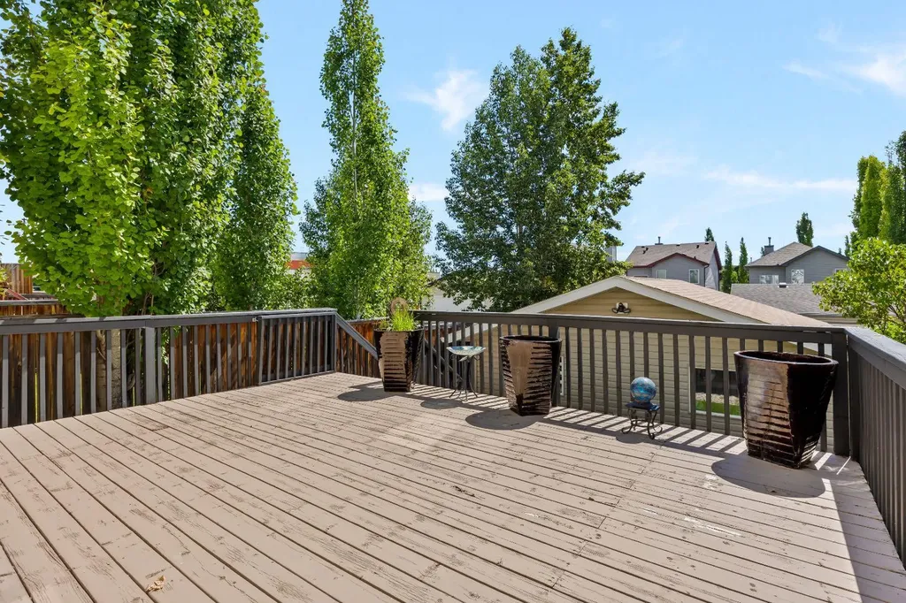 393 Tuscany Drive NW Calgary AB T3L 3C9