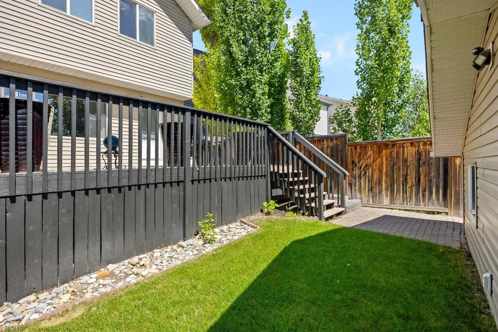 393 Tuscany Drive NW Calgary AB T3L 3C9