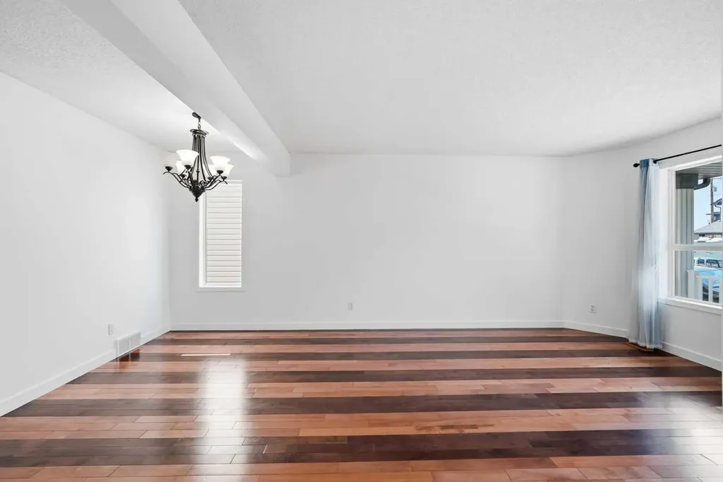 66 Arbour Wood Mews NW Calgary AB T3G 4B6