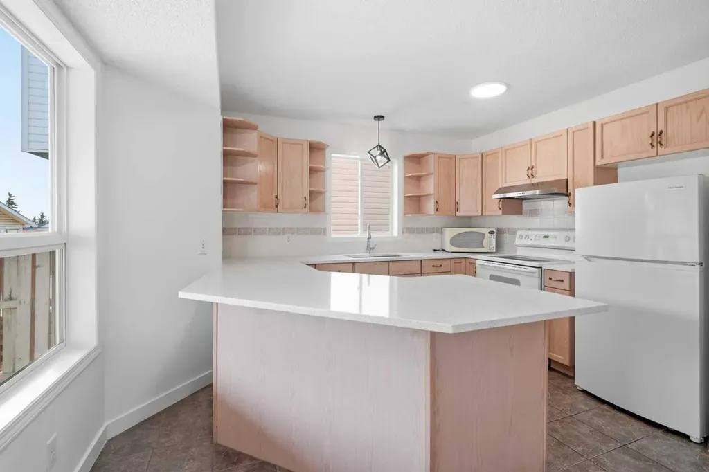 66 Arbour Wood Mews NW Calgary AB T3G 4B6