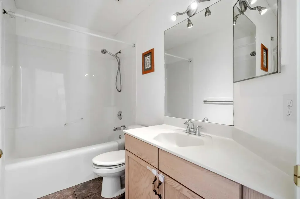 66 Arbour Wood Mews NW Calgary AB T3G 4B6