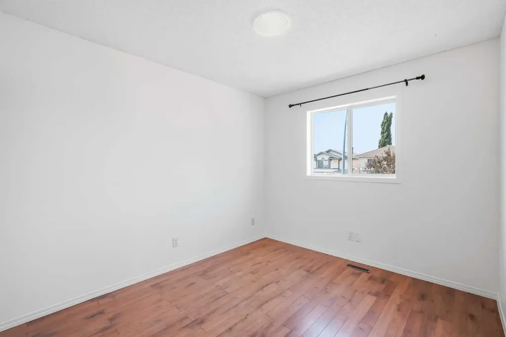 66 Arbour Wood Mews NW Calgary AB T3G 4B6